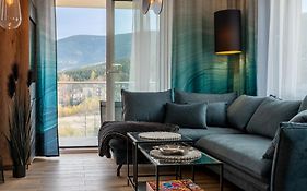 Apartament GreenPeak - klimatyzacja, widok na Śnieżkę, obok aquaparku, blisko do Wang by Apartamenty w Karkonoszach